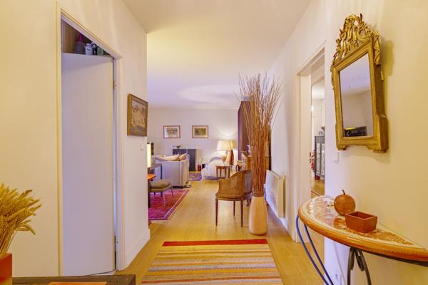 Appartement 5 pièce(s) 4 chambre(s) 127.85 m²