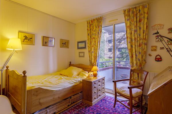 Appartement 5 pièce(s) 4 chambre(s) 127.85 m²