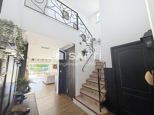 Magnifique Villa sur Corneilhan piscine sous sol intégrale 4 chambres