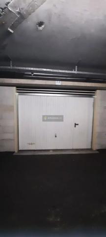 Location                                                      Parking
                        
                                                            à Fréjus