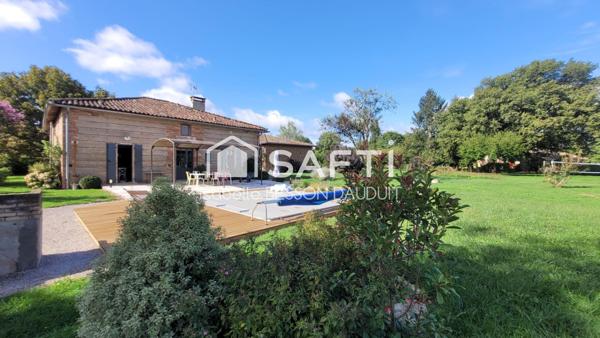 ANCIENNE FERME TOULOUSAINE RENOVEE AVEC PISCINE ET DEPENDANCES