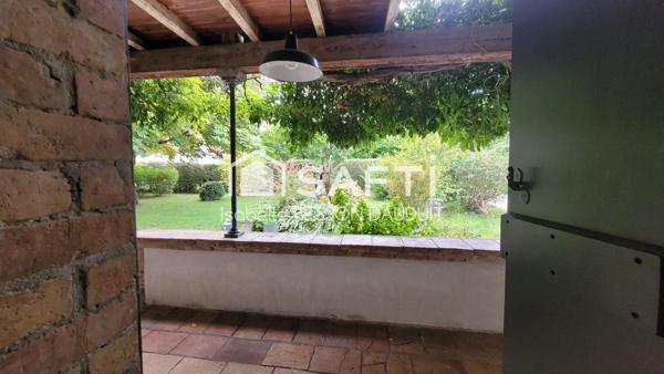 ANCIENNE FERME TOULOUSAINE RENOVEE AVEC PISCINE ET DEPENDANCES