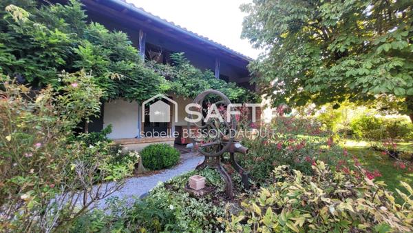 ANCIENNE FERME TOULOUSAINE RENOVEE AVEC PISCINE ET DEPENDANCES