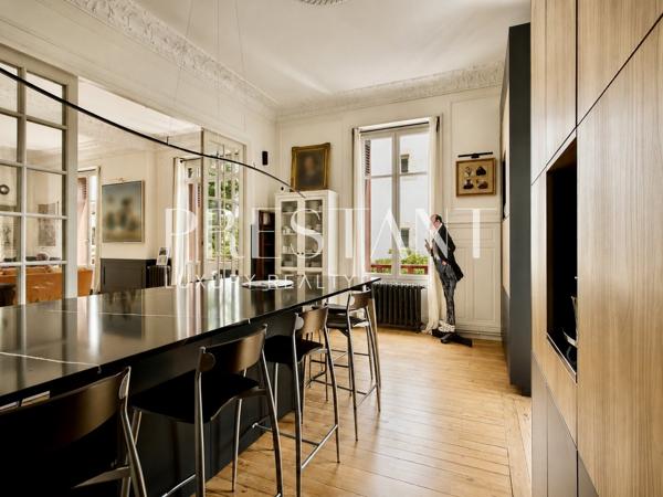 Appartement bourgeois au centre de Biarritz avec terrasse et parking, BIARRITZ