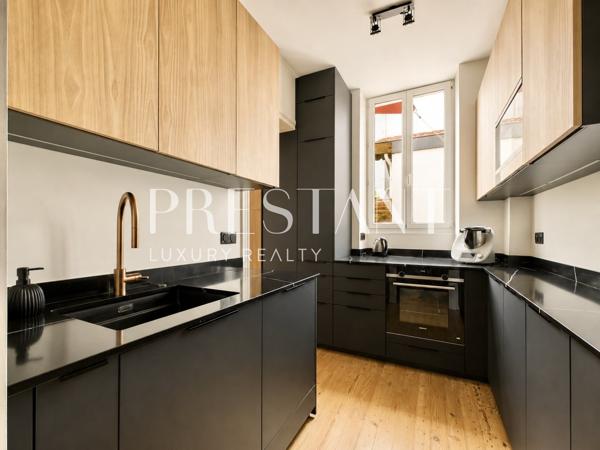 Appartement bourgeois au centre de Biarritz avec terrasse et parking, BIARRITZ
