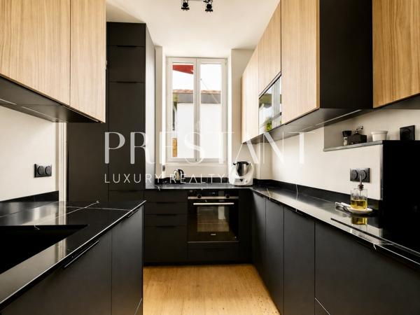 Appartement bourgeois au centre de Biarritz avec terrasse et parking, BIARRITZ