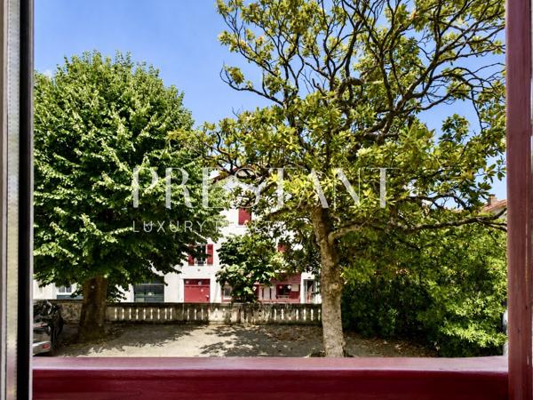 Appartement bourgeois au centre de Biarritz avec terrasse et parking, BIARRITZ