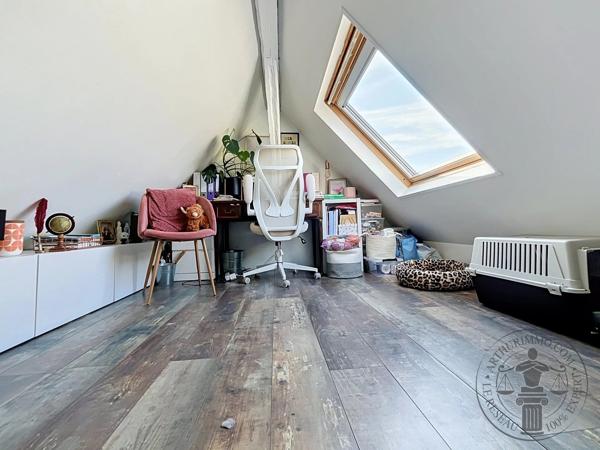 Vente                                                      Maison
                        
                     3 pièces                      40 m2                     à Dourdan
