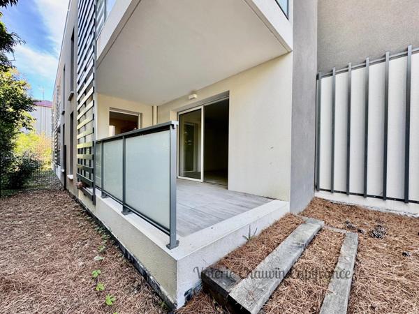 Appartement contemporain avec jardin privatif proche Arceaux