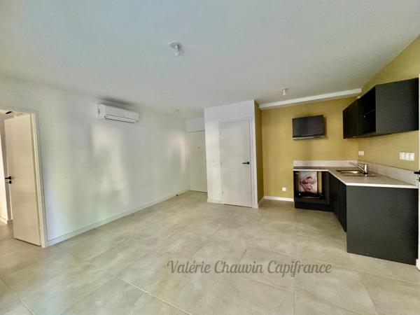 Appartement contemporain avec jardin privatif proche Arceaux
