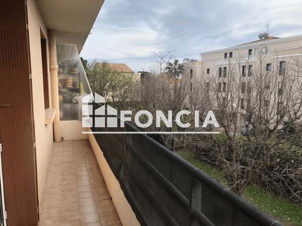 Location Appartement 3 pièces 60.17 m² - 11 RUE EUGENIE Hyeres 83400