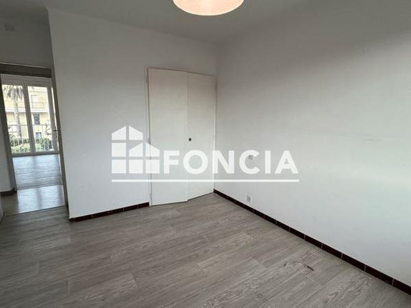 Location Appartement 3 pièces 60.17 m² - 11 RUE EUGENIE Hyeres 83400