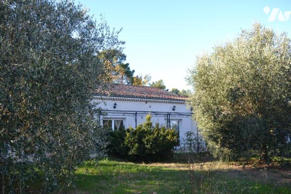 GRANDE VILLA AVEC TERRAIN ATTENNAT DE 2770 m²