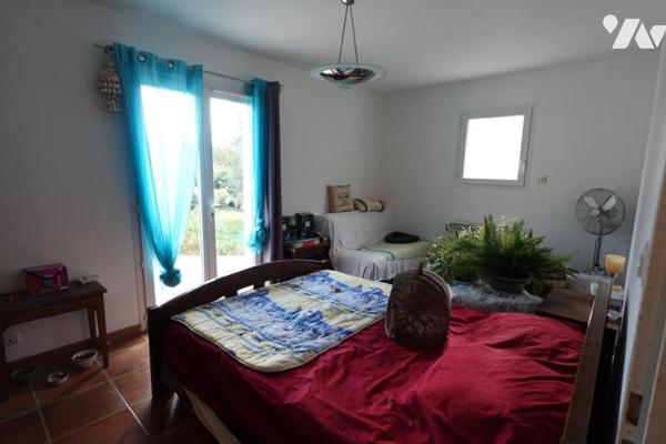 GRANDE VILLA AVEC TERRAIN ATTENNAT DE 2770 m²