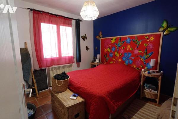 GRANDE VILLA AVEC TERRAIN ATTENNAT DE 2770 m²