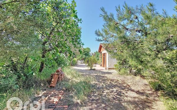 Maison à vendre    1 pièce •  Le Castellet