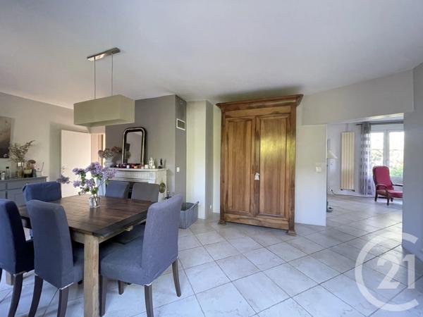 Maison à vendre  6 pièces - 129 m 2   LES ESSARTS LE ROI  - 78