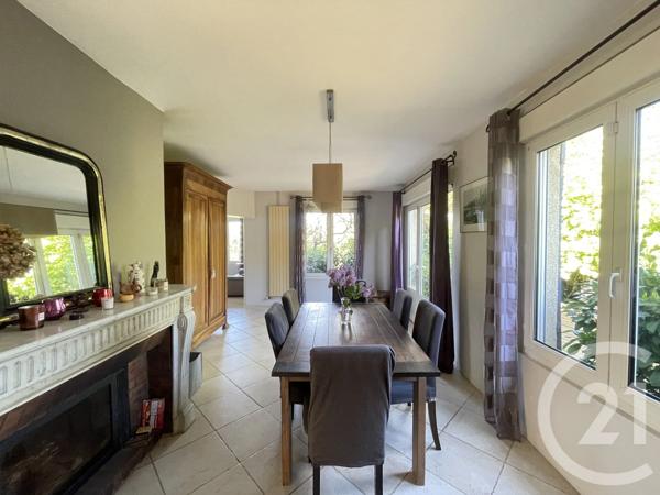 Maison à vendre  6 pièces - 129 m 2   LES ESSARTS LE ROI  - 78