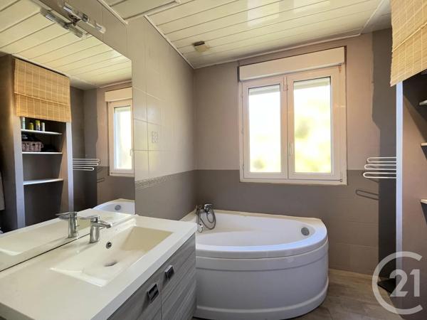 Maison à vendre  6 pièces - 129 m 2   LES ESSARTS LE ROI  - 78