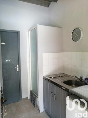 Maison à vendre 6 pièces 141 m² Althen-des-Paluds