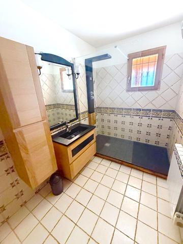 VILLA T6 À VENDRE À VERNIOLLE AVEC PISCINE / QUARTIER PRISÉ AU FOND D'UNE IMPASSE