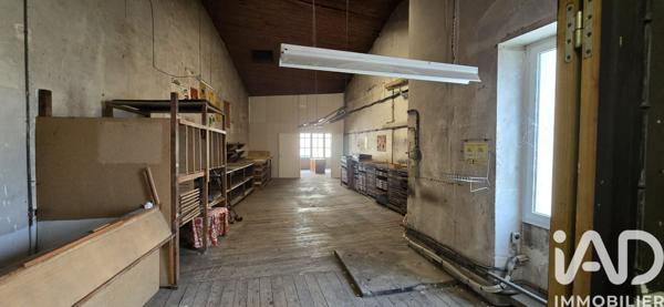 Maison à vendre 8 pièces 210 m² Valence-en-Poitou