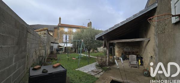 Maison à vendre 8 pièces 210 m² Valence-en-Poitou
