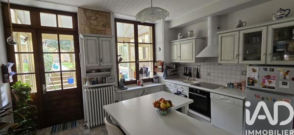 Maison à vendre 8 pièces 210 m² Valence-en-Poitou