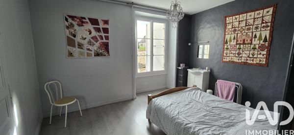 Maison à vendre 8 pièces 210 m² Valence-en-Poitou