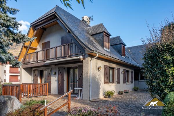 SOUS COMPROMIS - EMPLACEMENT IDEAL - Saint-Lary-Soulan - La maison "Coup de Coeur" - Cinq chambres