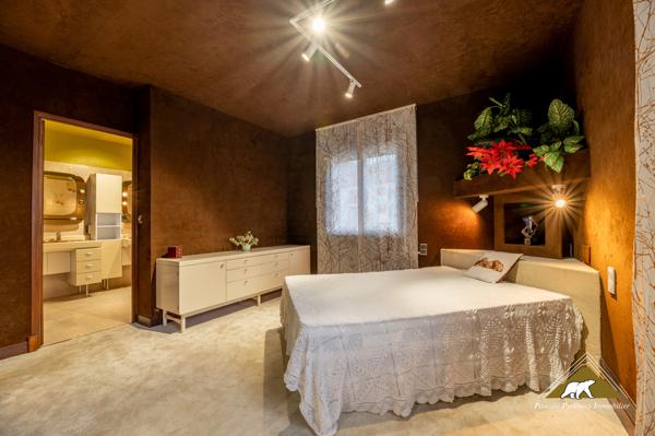 SOUS COMPROMIS - EMPLACEMENT IDEAL - Saint-Lary-Soulan - La maison "Coup de Coeur" - Cinq chambres