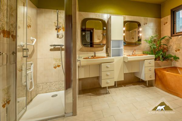 SOUS COMPROMIS - EMPLACEMENT IDEAL - Saint-Lary-Soulan - La maison "Coup de Coeur" - Cinq chambres