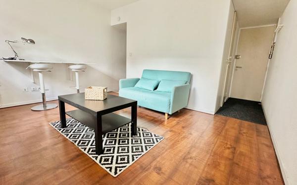 Appartement à vendre    2 pièces • 25 m2 Bordeaux