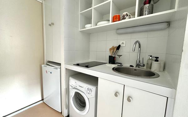 Appartement à vendre    2 pièces • 25 m2 Bordeaux