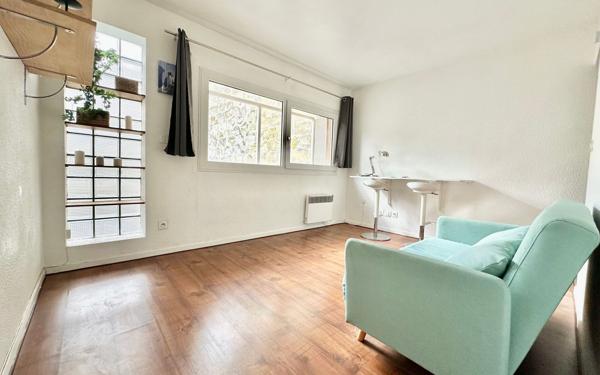 Appartement à vendre    2 pièces • 25 m2 Bordeaux