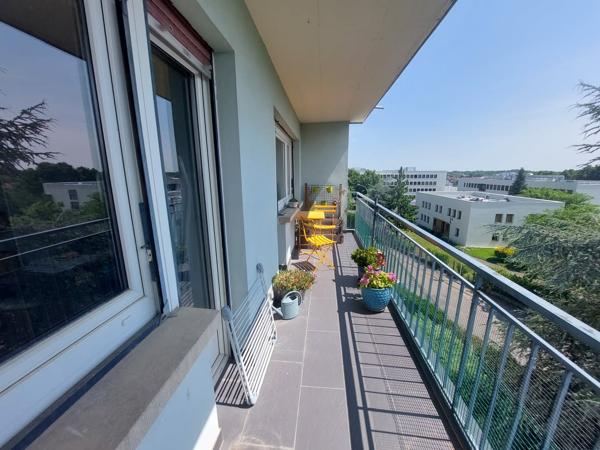 Appartement 4 pièces 78m², garage, parking et cave