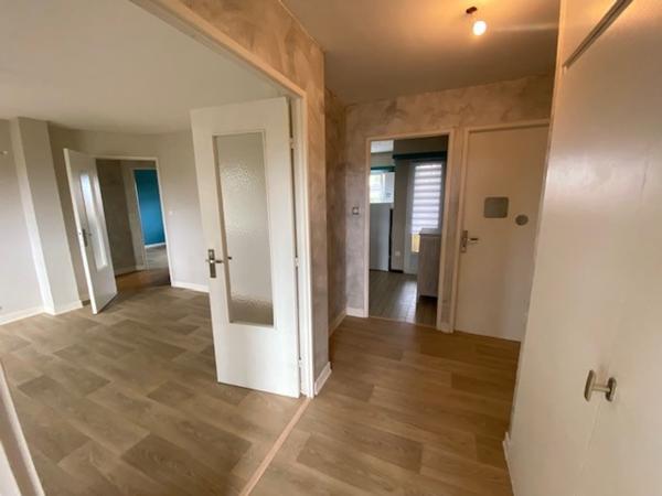 Appartement 4 pièces 78m², garage, parking et cave