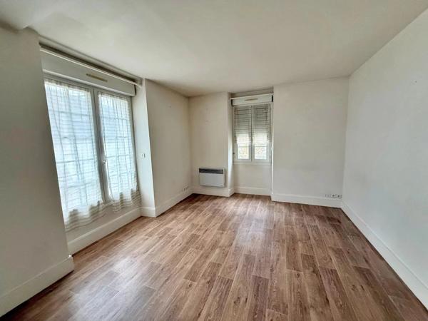 Vente Immeuble 6 pièces 133 m2 à Septeuil