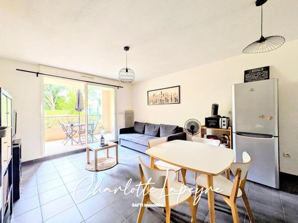 Beau T2 moderne en rdj avec terrasse et box