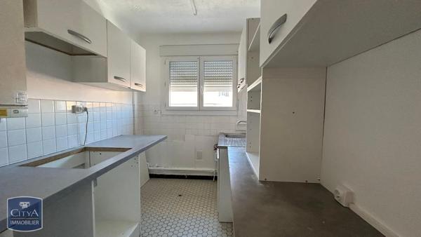 Appartement à louer 3 pièces 57.52m² Saint-Raphaël (83700)