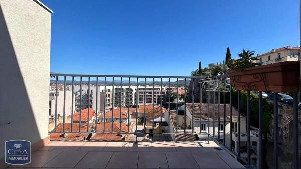 Appartement à louer 3 pièces 57.52m² Saint-Raphaël (83700)