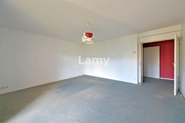 Parking + appartement + parking