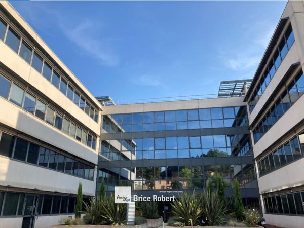 Bureaux à louer à Caluire-et-Cuire dans LE TELYCA avec parking extérieur