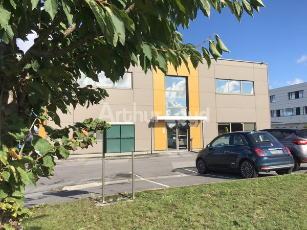 Armentières bureaux à louer rocade A25 belles prestations rt 2012 immeuble récent