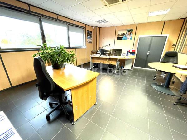 Armentières bureaux à louer rocade A25 belles prestations rt 2012 immeuble récent
