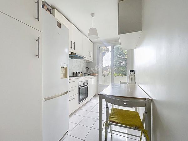 NANTES,ROND-POINT de RENNES/AMERICAINS appartement T4,Parking,cave