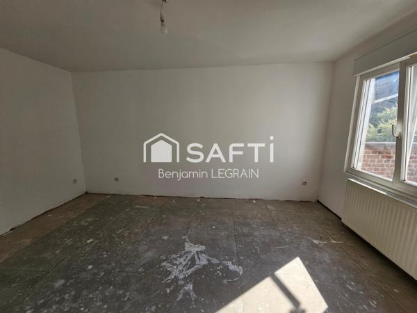 Immeuble de 273m2 avec local commercial+appartement