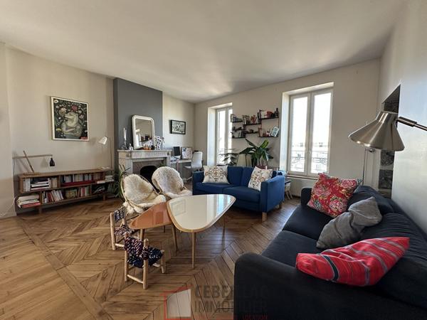 Appartement T4 de 116 m² / Charme de l'ancien / Centre historique