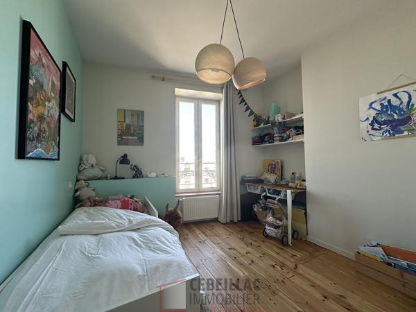 Appartement T4 de 116 m² / Charme de l'ancien / Centre historique
