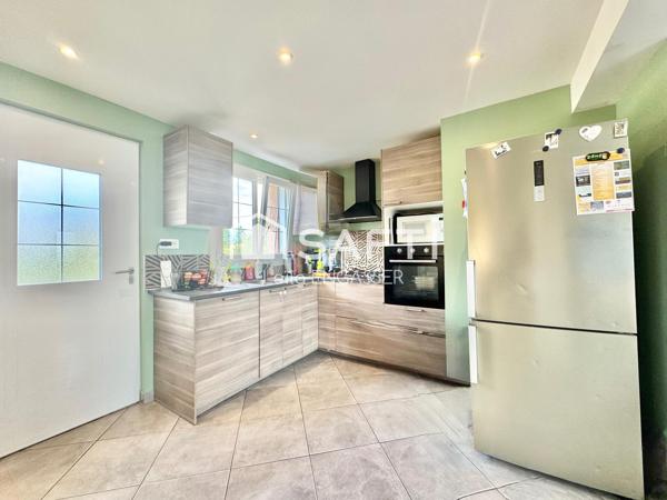 Maison familiale aux beaux volumes et au fort potentiel - Sous sol total